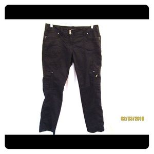 White House Black Market crop cargo pants Sz 2